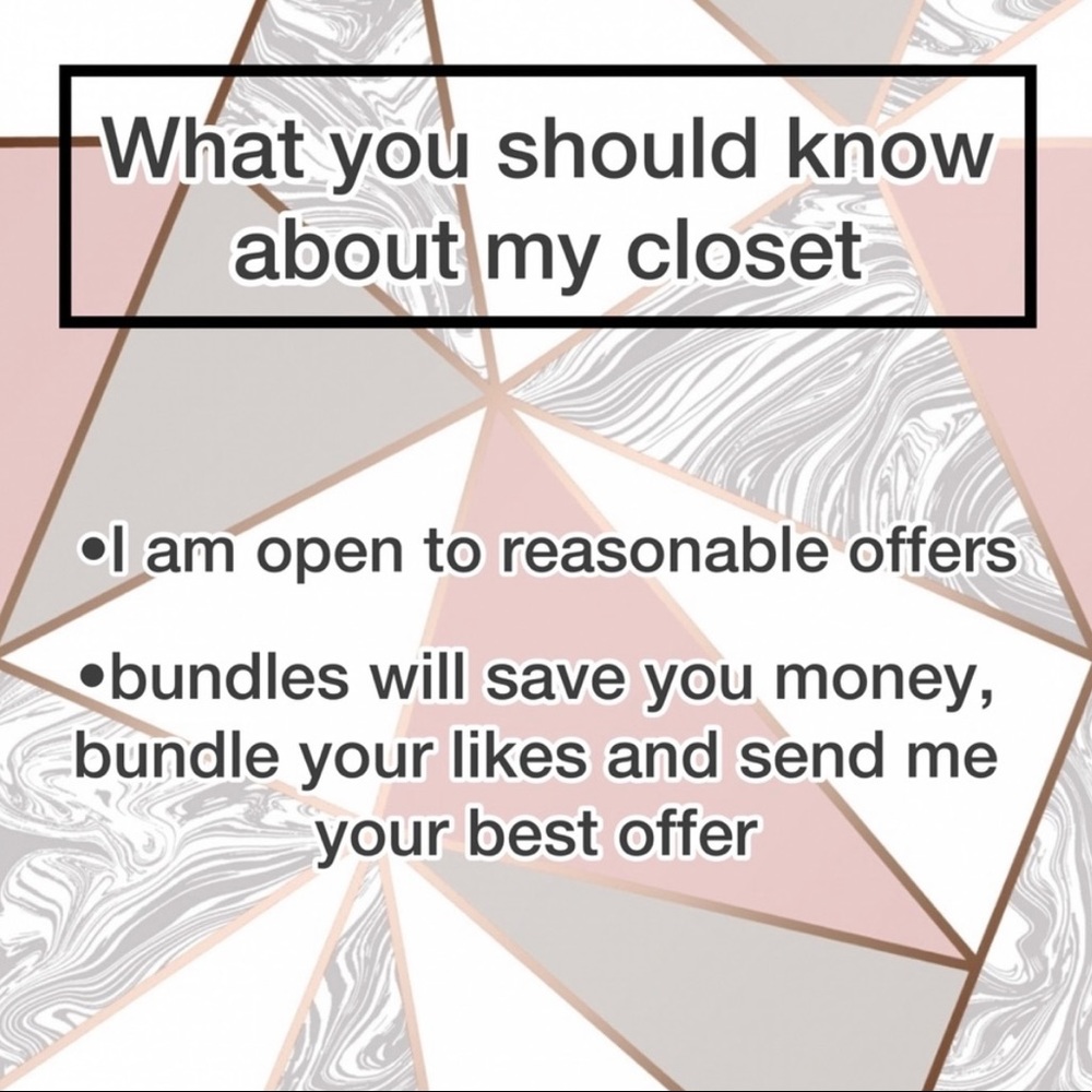 Welcome to my closet😊